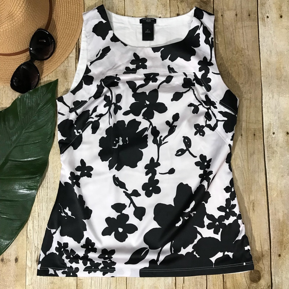 Ann Taylor sleeveless top